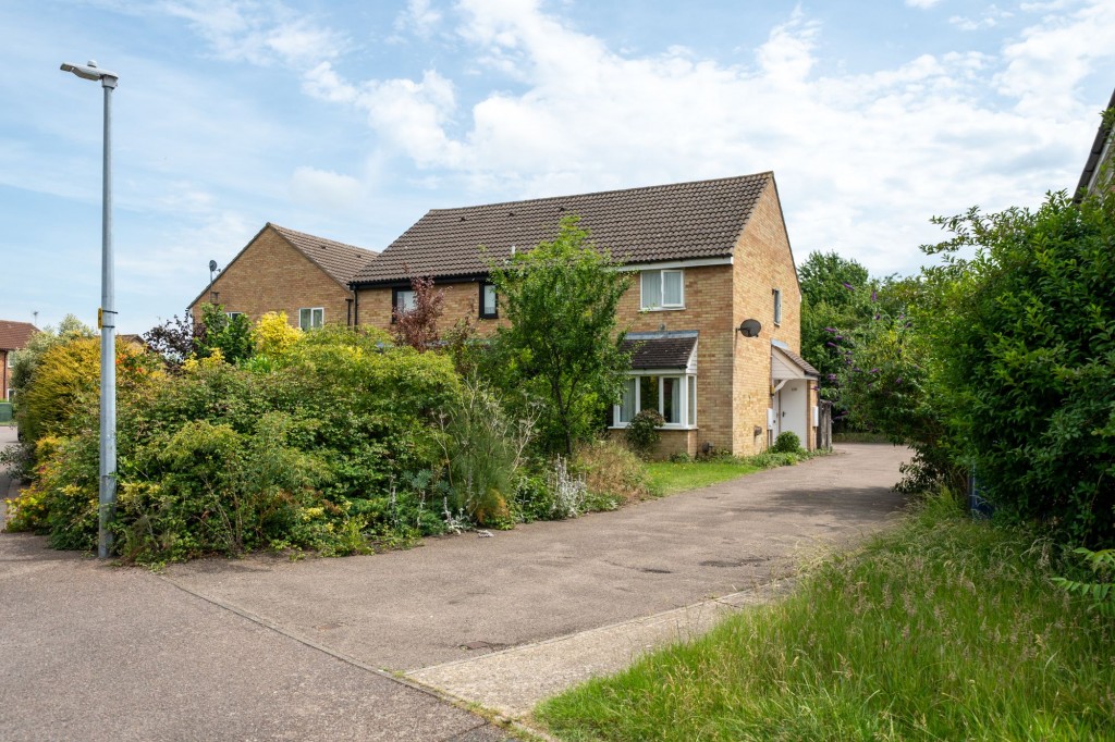 The Rowans, Milton, CB24
