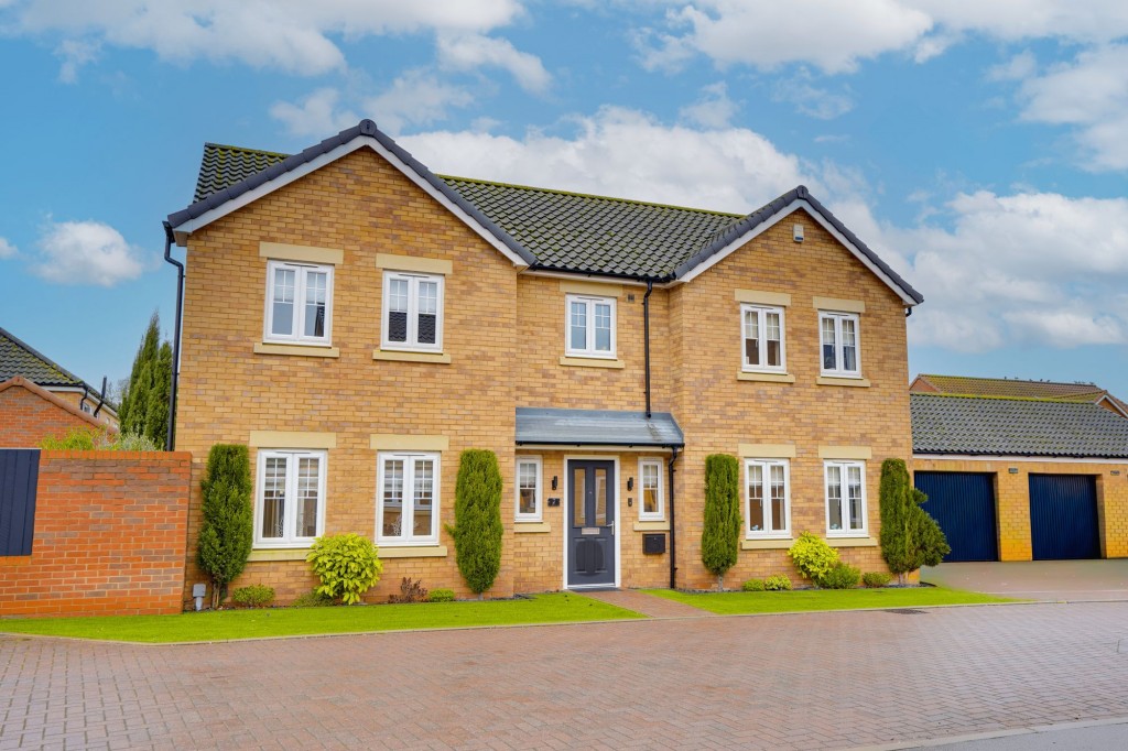 Plover Place, Exning, CB8