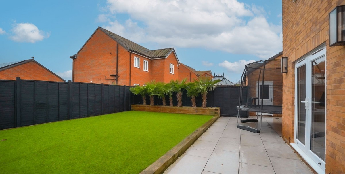 Plover Place, Exning, CB8