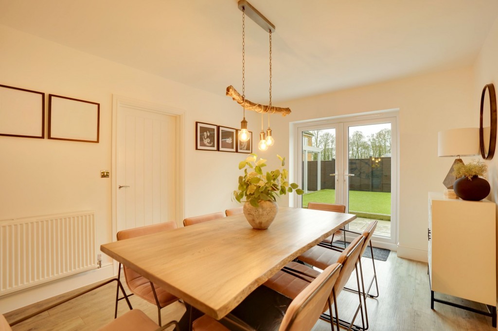 Plover Place, Exning, CB8