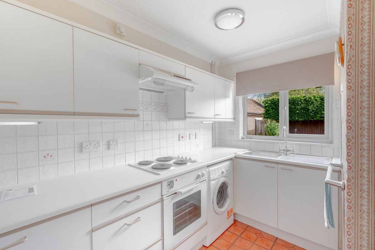 Dovehouse Close, Linton, CB21