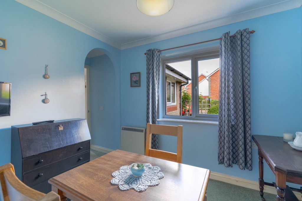 Dovehouse Close, Linton, CB21