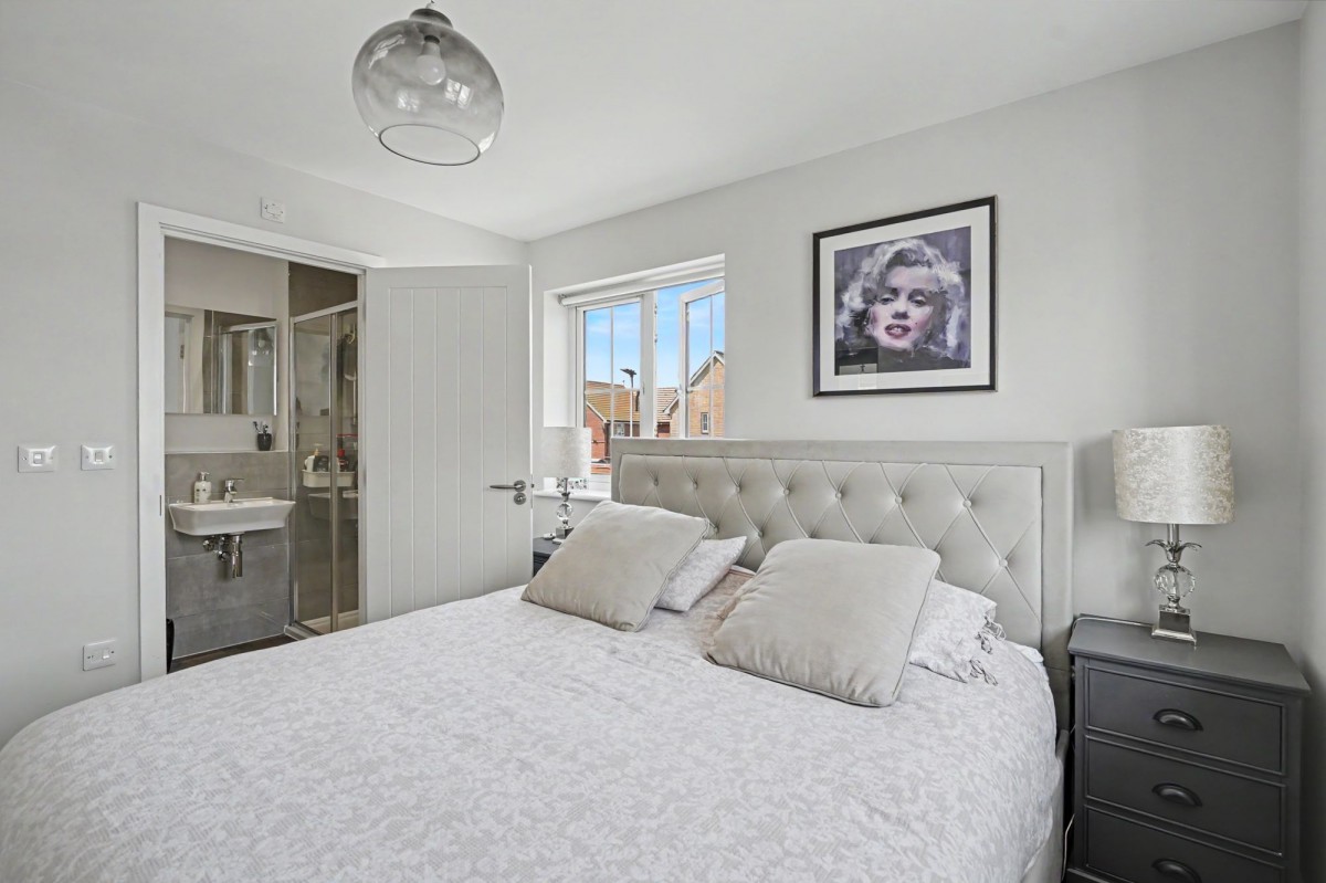 Oaklands Drive, Red Lodge, IP28