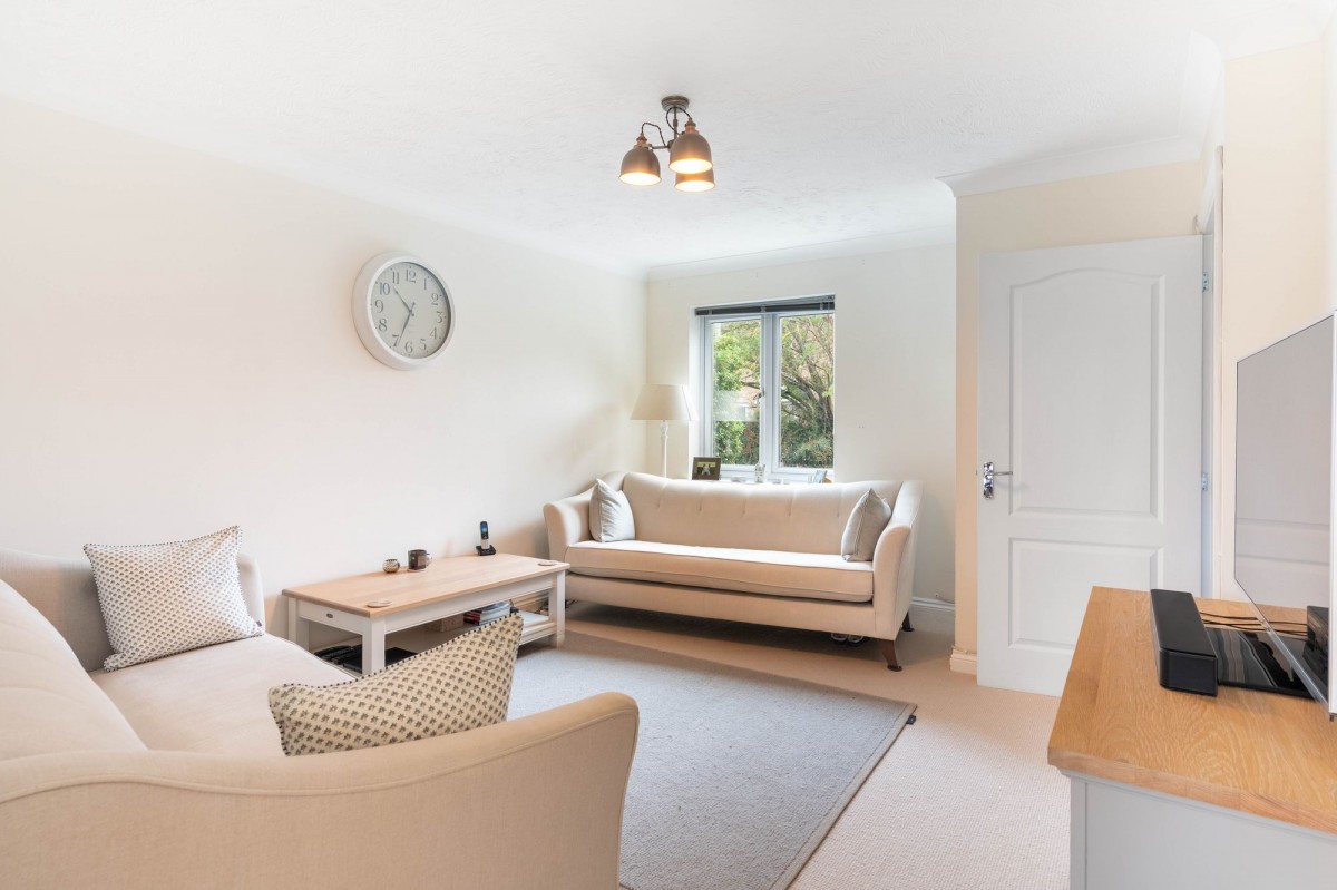 Collingwood Drive, Longstanton, CB24