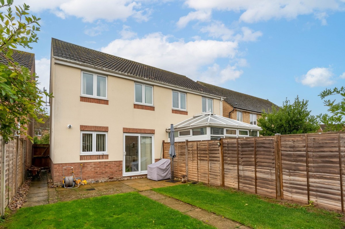 Collingwood Drive, Longstanton, CB24