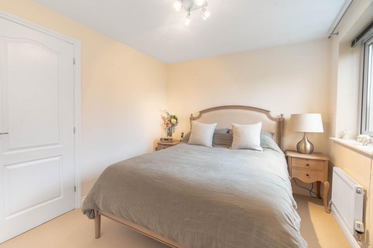 Collingwood Drive, Longstanton, CB24