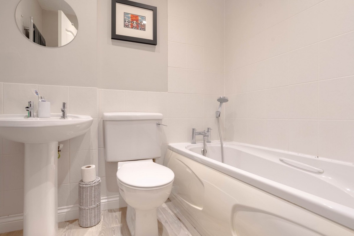 Collingwood Drive, Longstanton, CB24