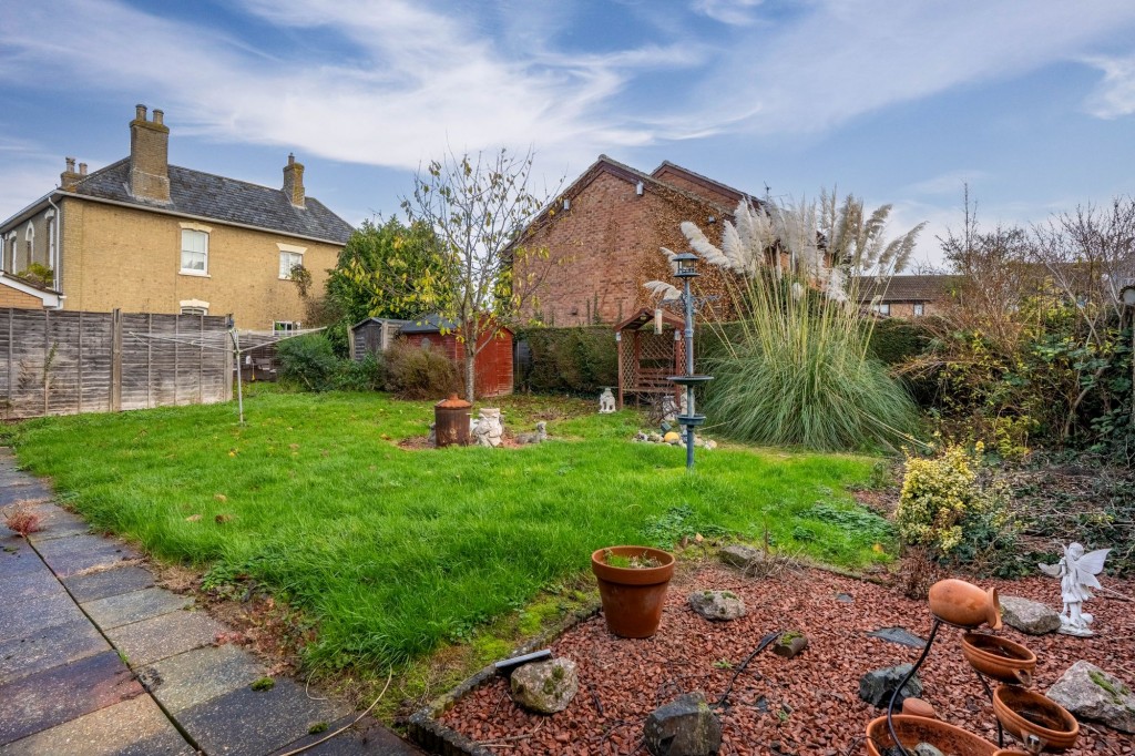 The Lanes, Over, CB24