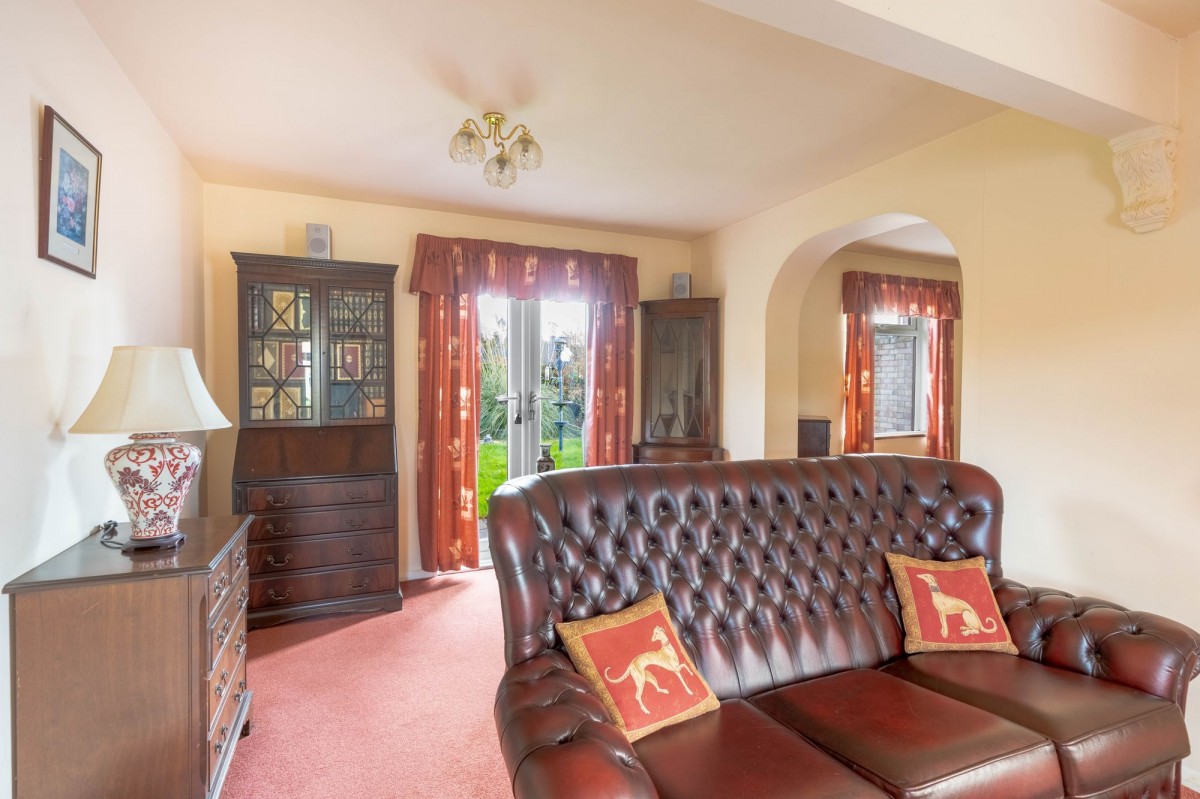 The Lanes, Over, CB24