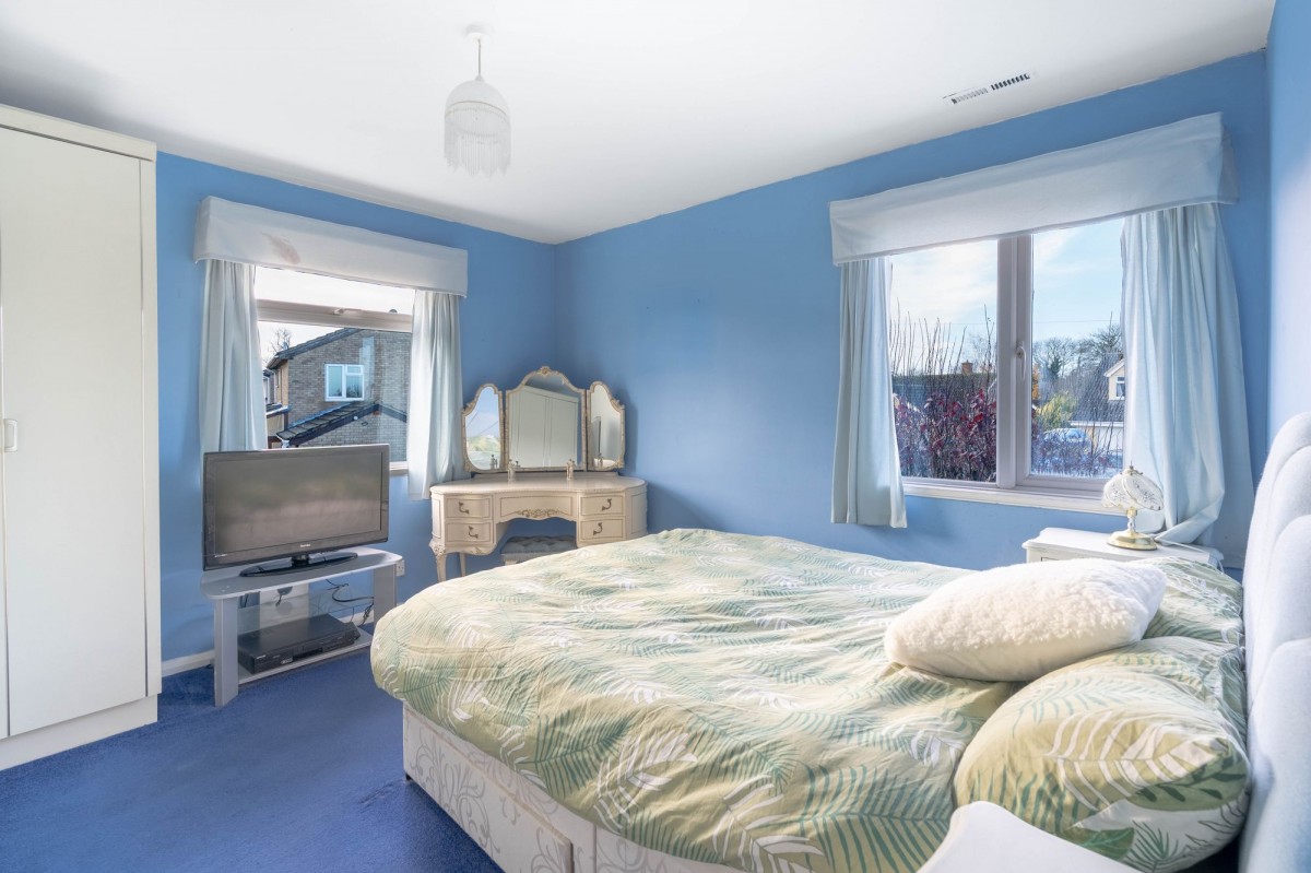 The Lanes, Over, CB24