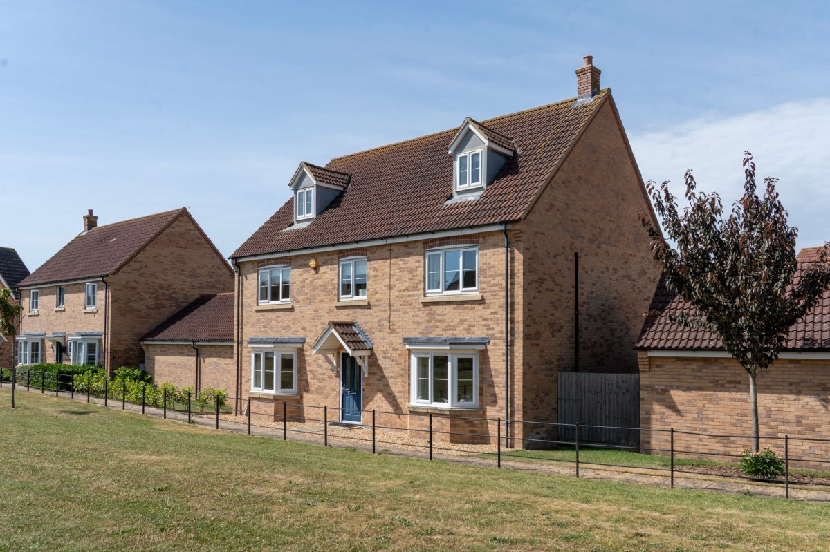 Garwood Drive, Longstanton, CB24