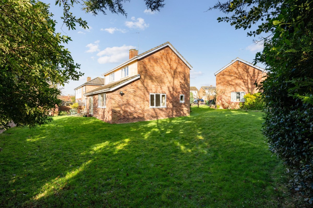 The Furrells, Linton, CB21