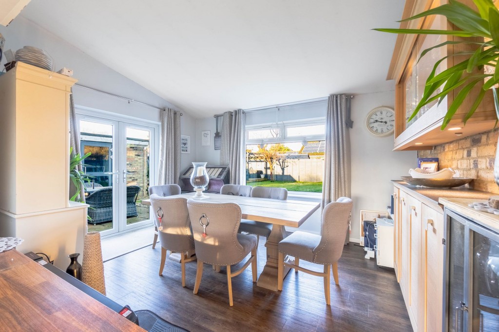 Orchard Way, Oakington, CB24