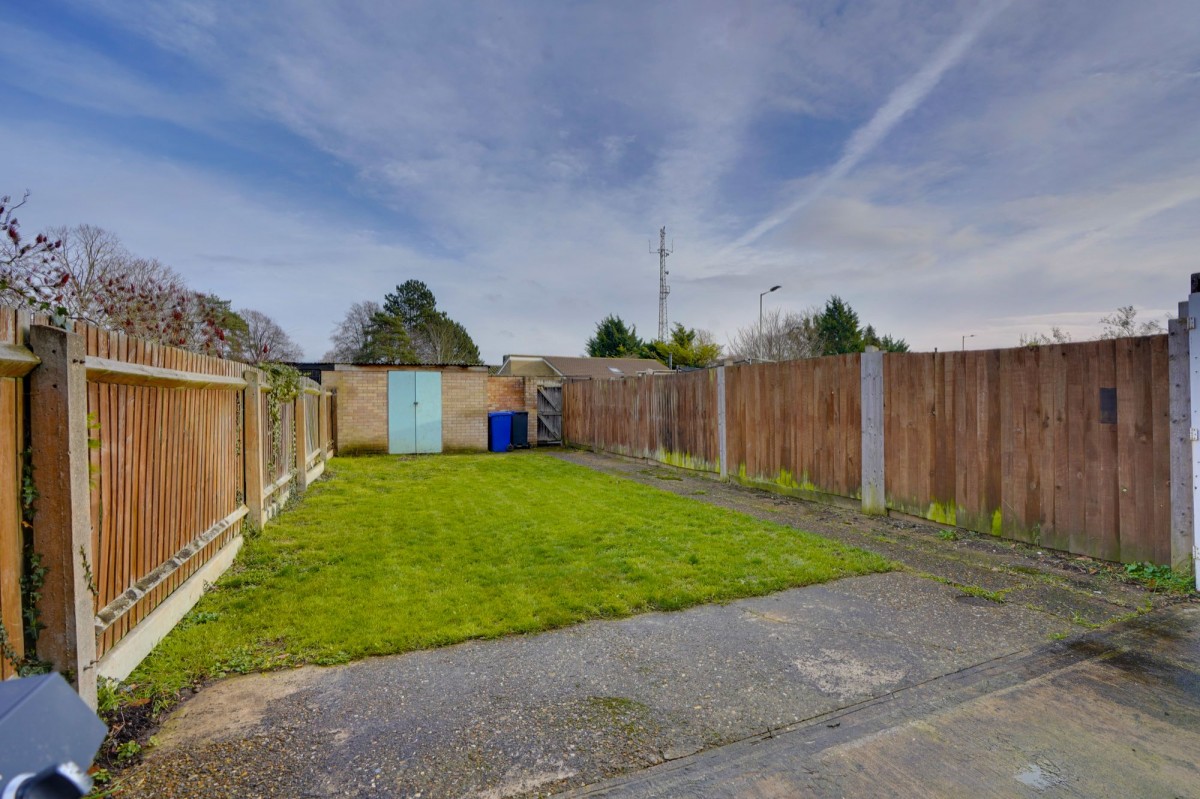 Peterhouse Close, Mildenhall, IP28