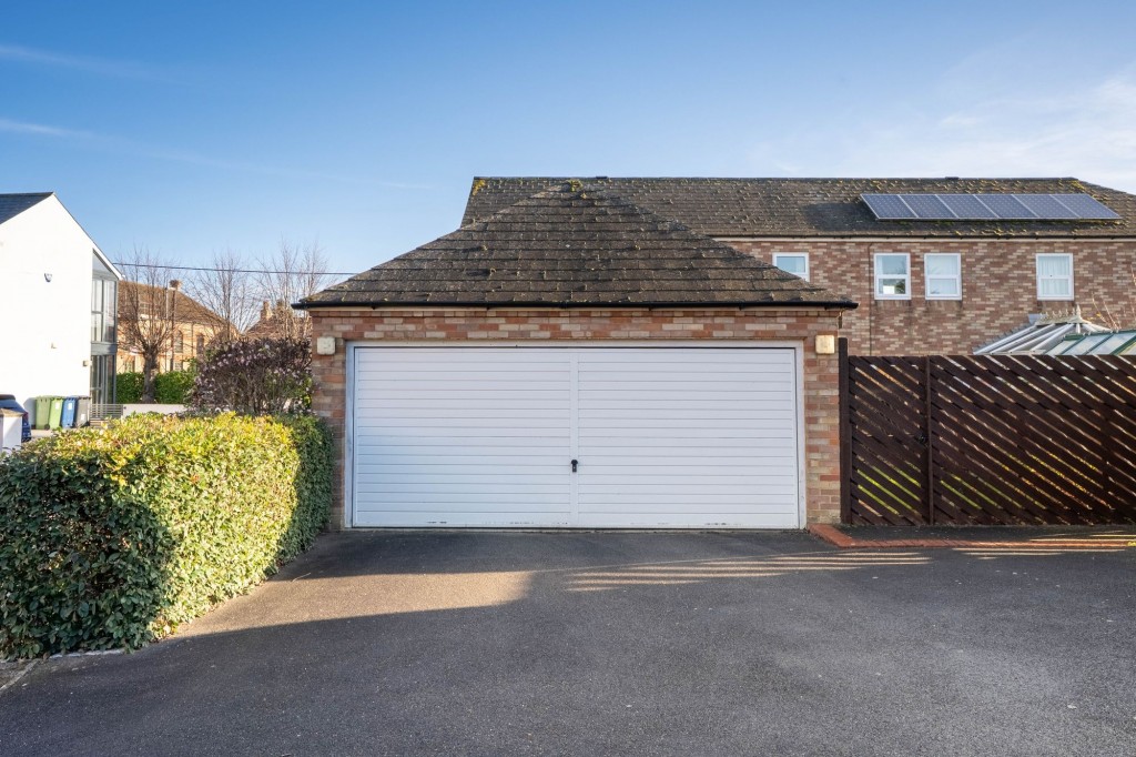 Middle Watch, Swavesey, CB24