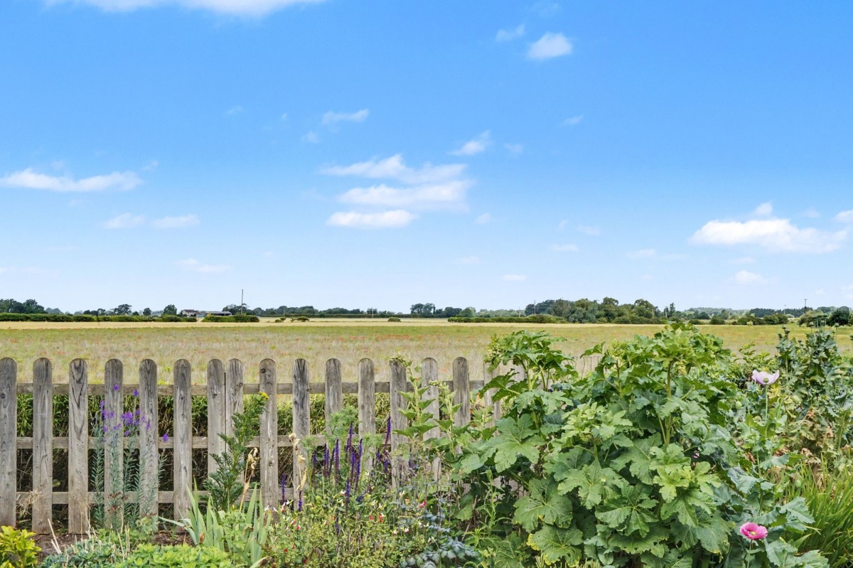 Waterside, Isleham, CB7