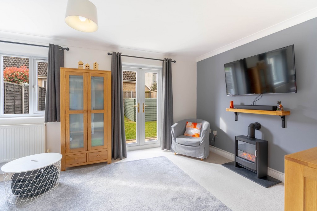 Elizabeth Way, Haddenham, CB6