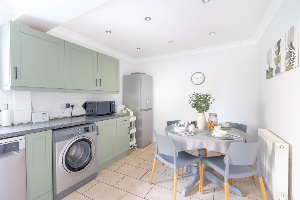 Elizabeth Way, Haddenham, CB6