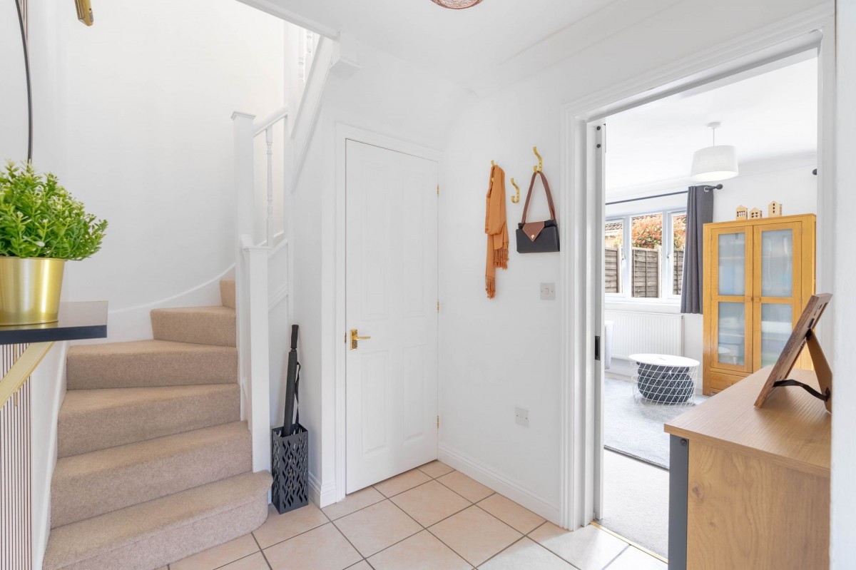 Elizabeth Way, Haddenham, CB6