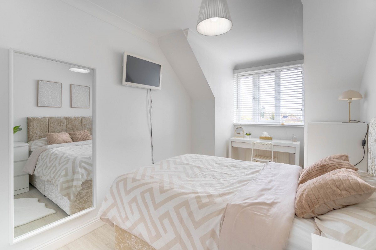 Elizabeth Way, Haddenham, CB6