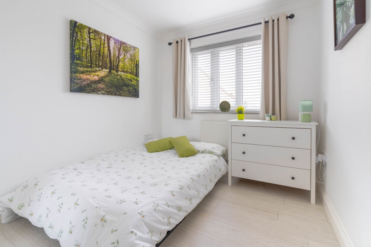 Elizabeth Way, Haddenham, CB6