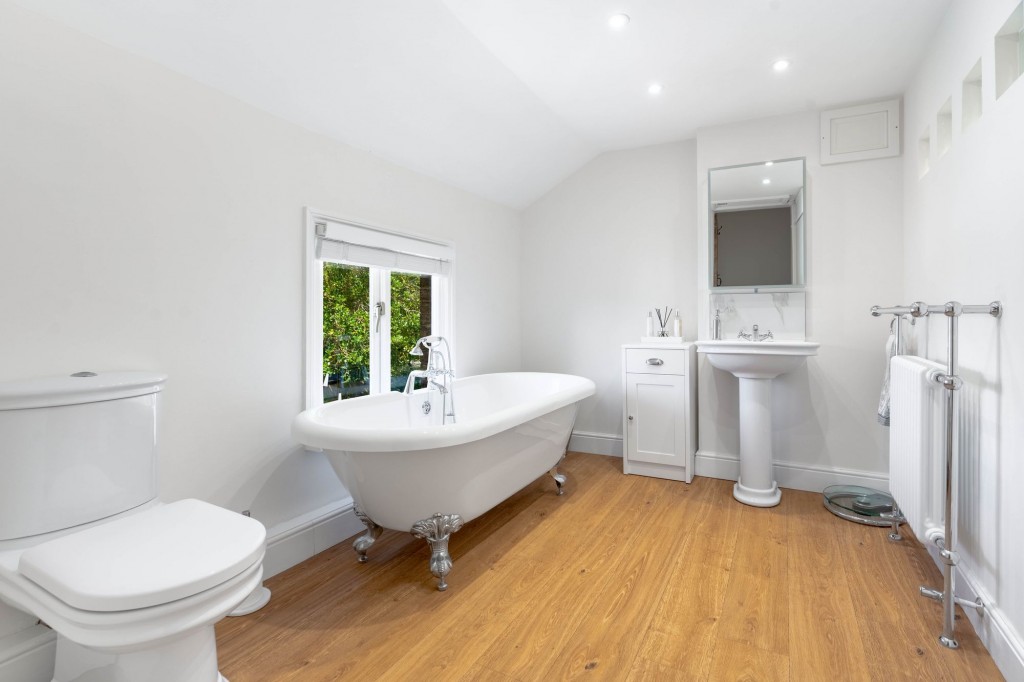 4 West End, Haddenham, CB6