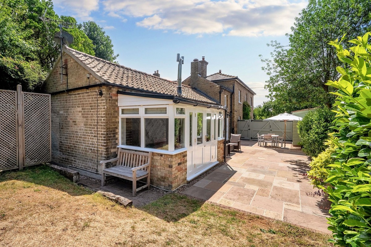 4 West End, Haddenham, CB6