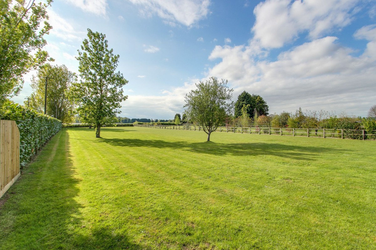 Hawthorn Road, Emneth, PE14