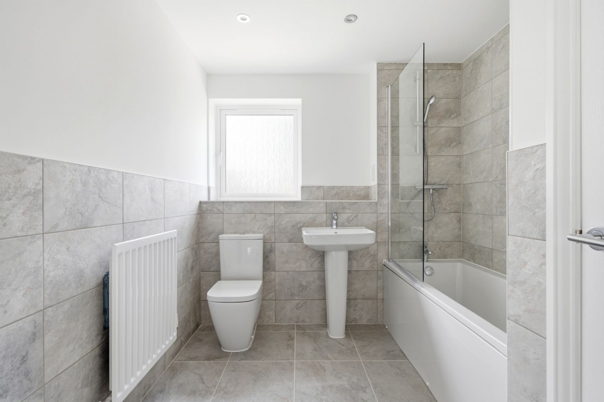 Ayslesbury Walk, Northstowe, CB24