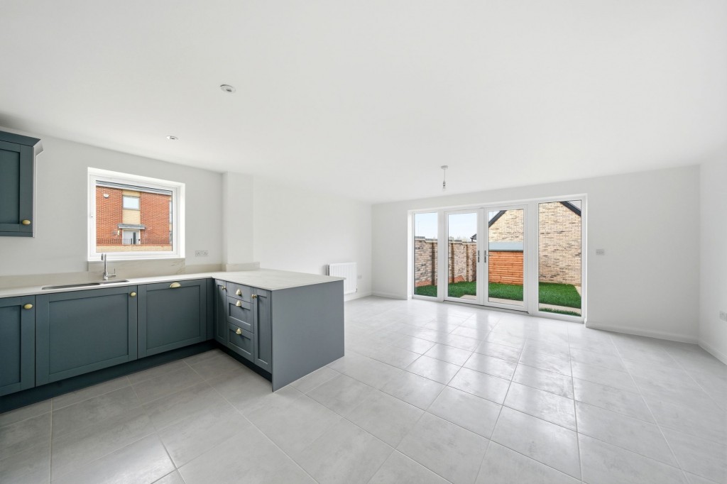 Ayslesbury Walk, Northstowe, CB24