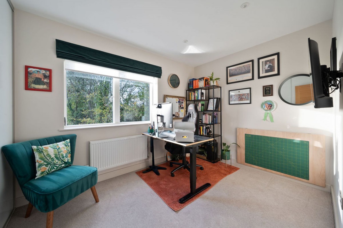 St. Michaels, Longstanton, CB24