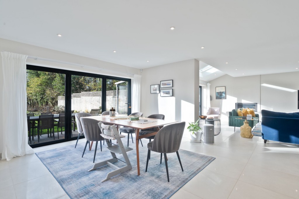 St. Michaels, Longstanton, CB24