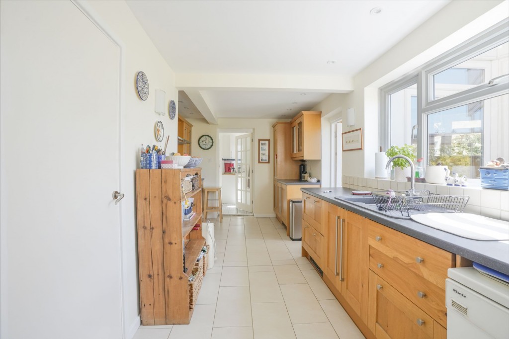 Dovehouse Close, Ely, CB7