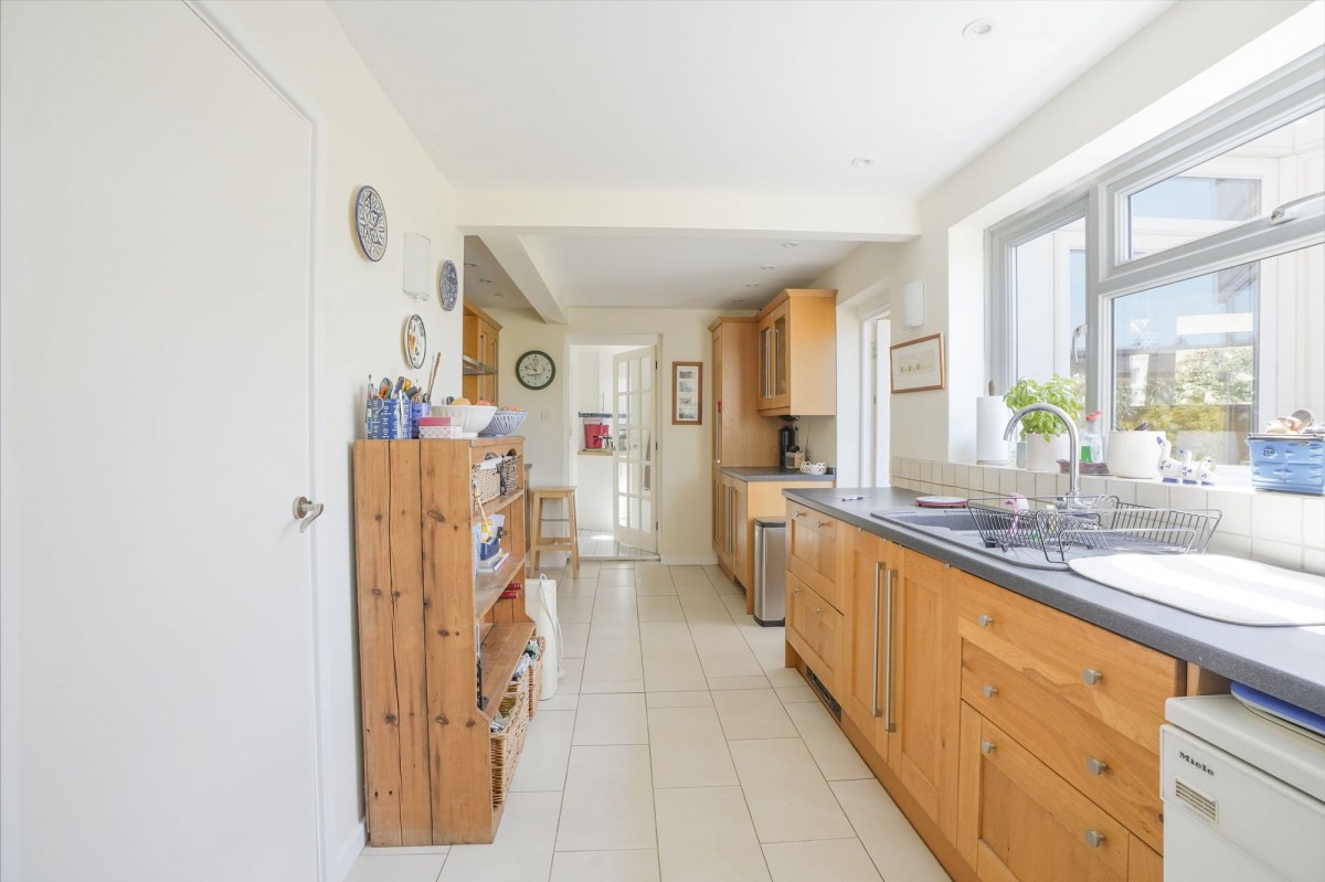 Dovehouse Close, Ely, CB7