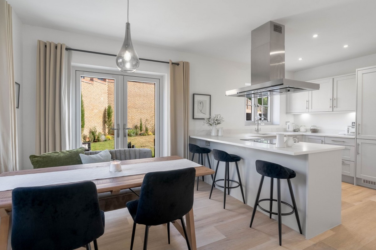 Walnut Drive, Haddenham, CB6