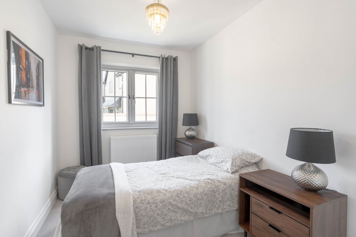 Walnut Drive, Haddenham, CB6