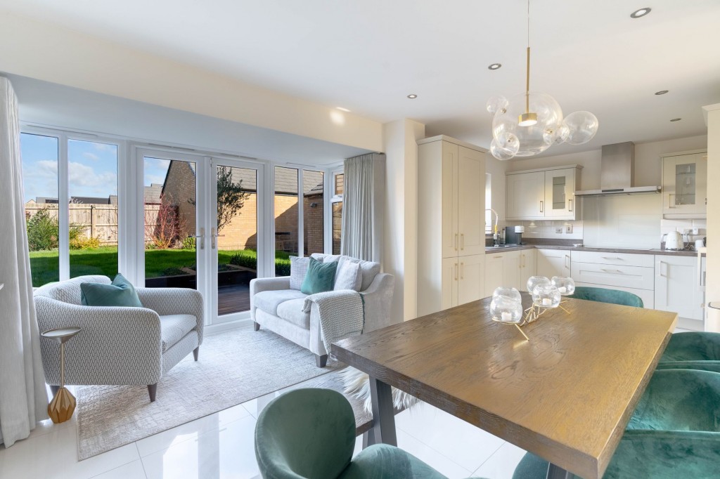 Mistle Thrush Drive, Northstowe, CB24