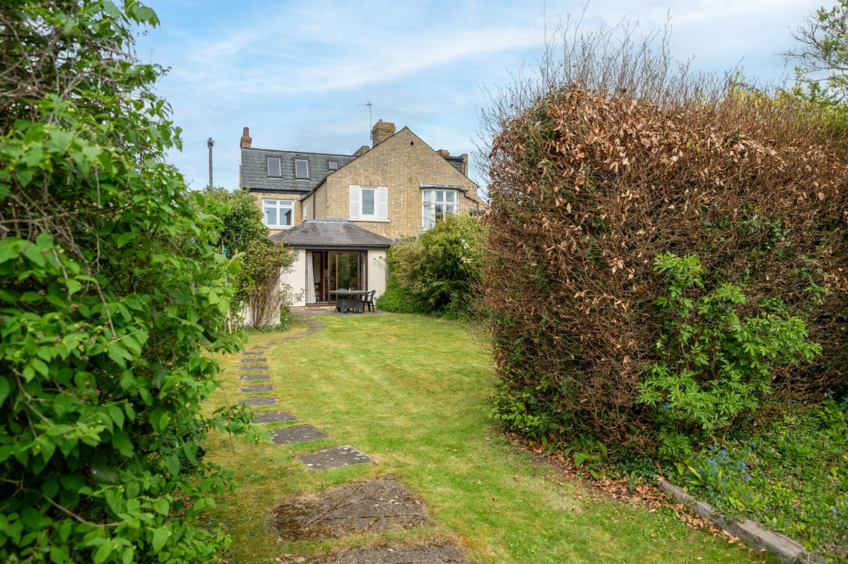 Leys Road, Cambridge, CB4