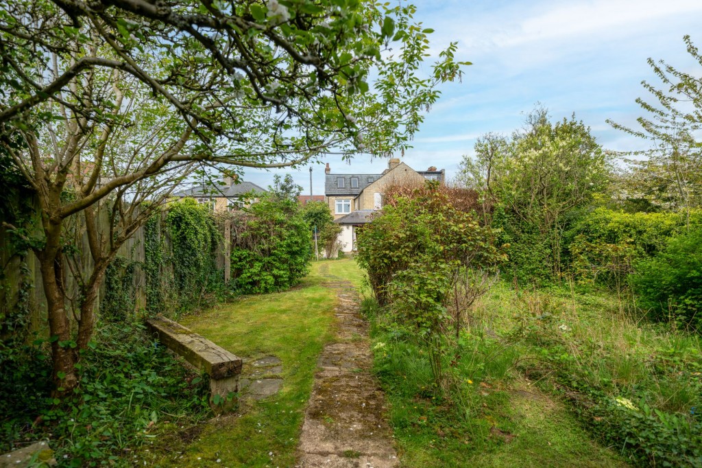 Leys Road, Cambridge, CB4
