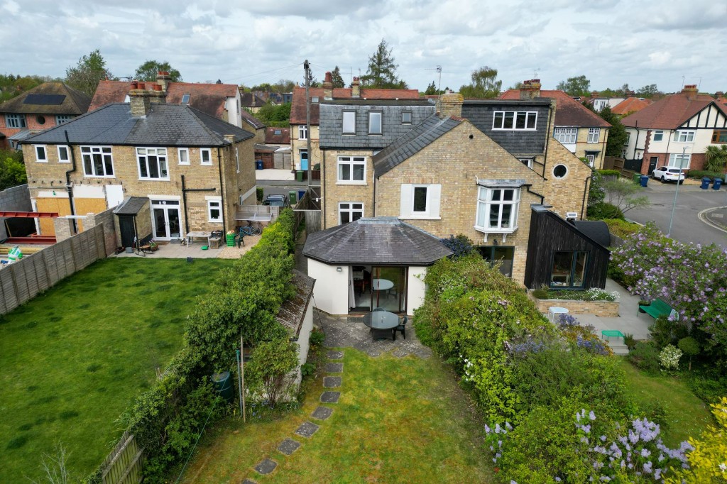 Leys Road, Cambridge, CB4
