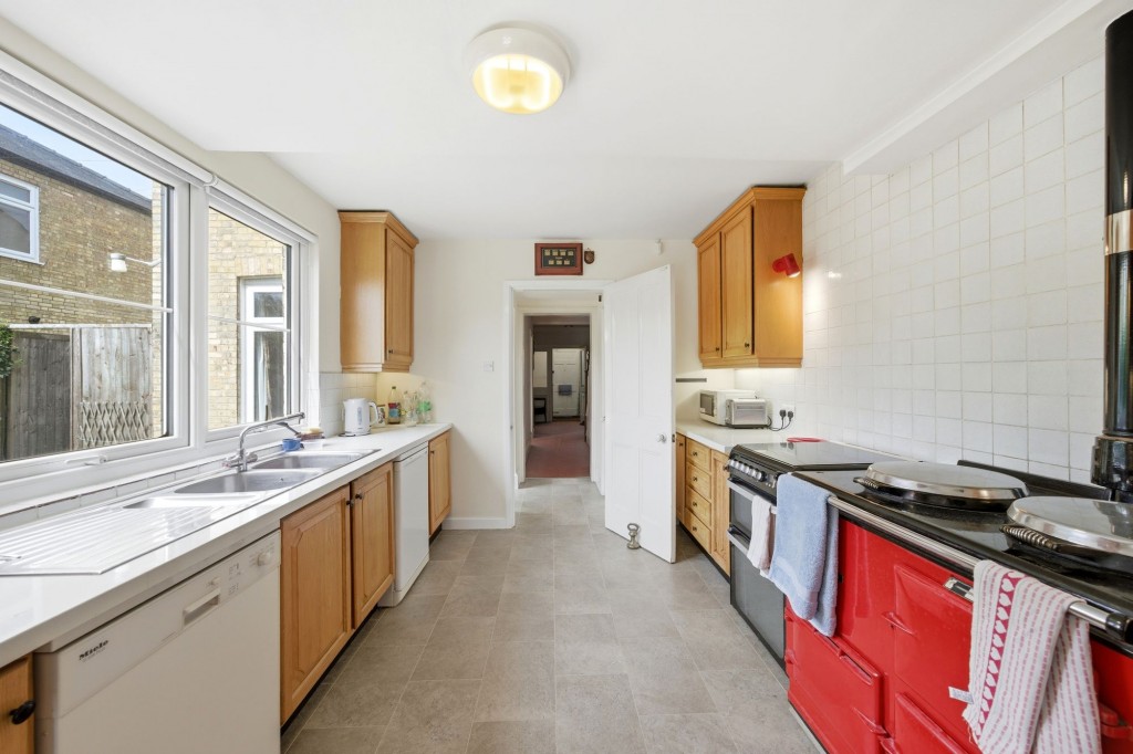 Leys Road, Cambridge, CB4