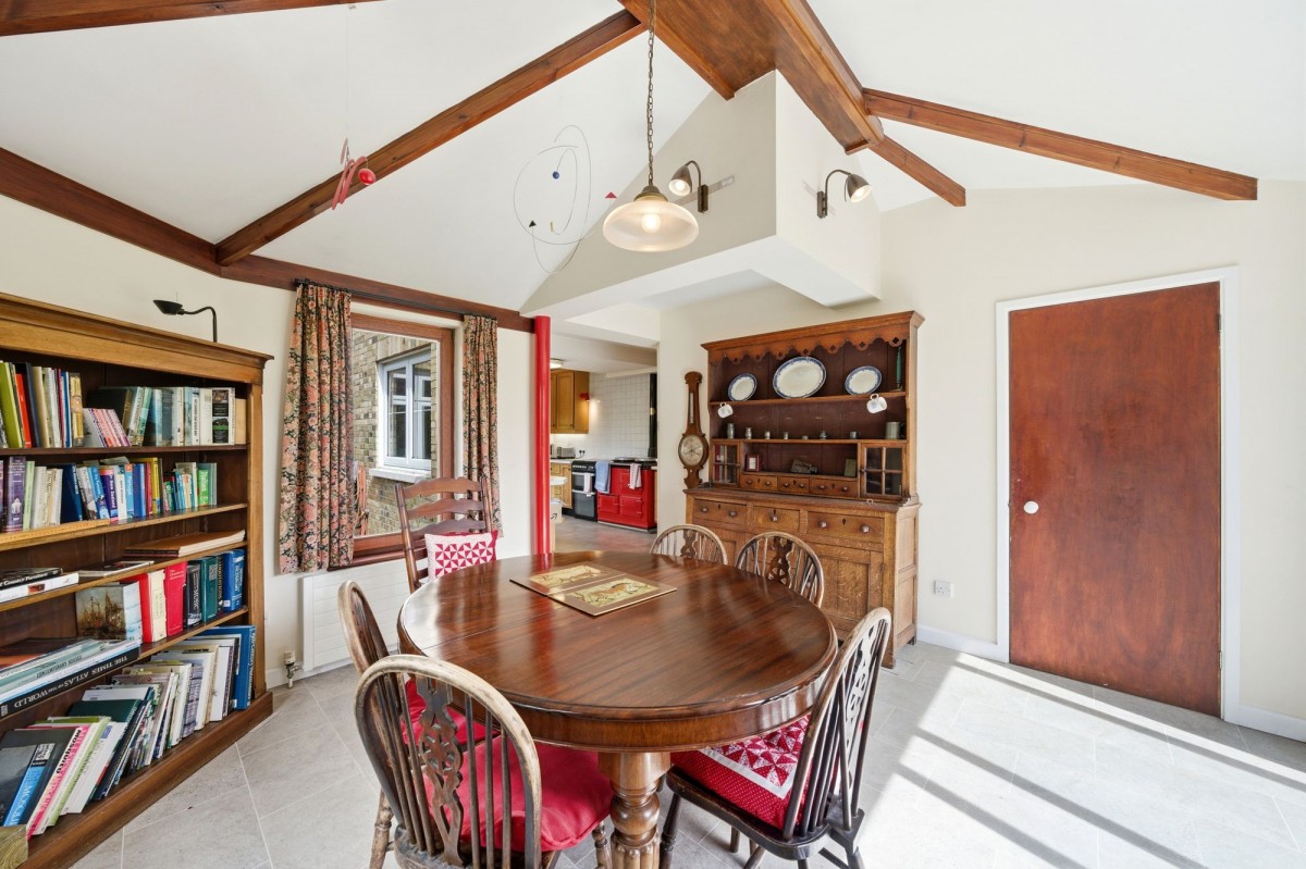 Leys Road, Cambridge, CB4