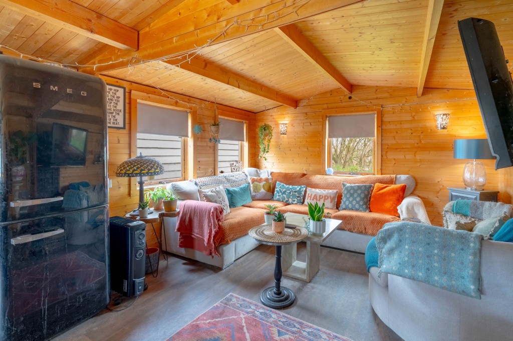 Long Lane, Linton, CB21