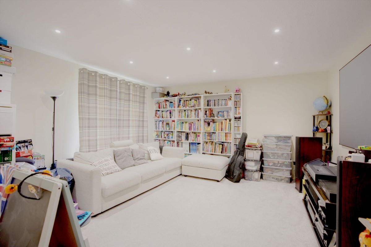 Waterloo Close, Newmarket, CB8