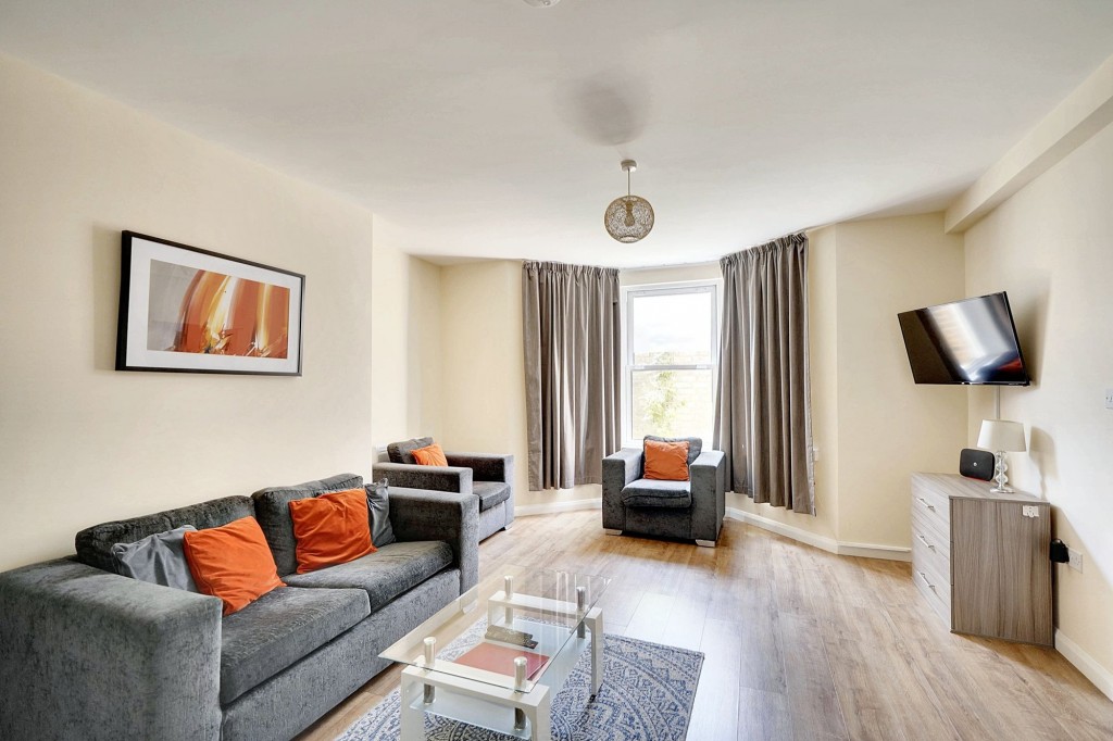 Old Station Road, Stafford House, CB8