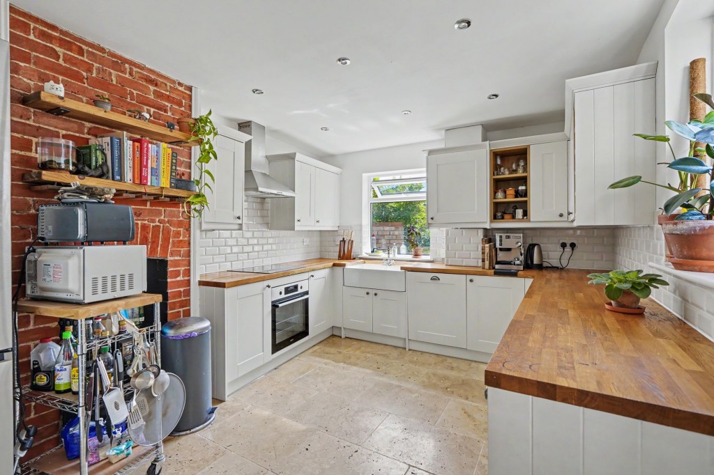 Lisle Lane, Ely, CB7
