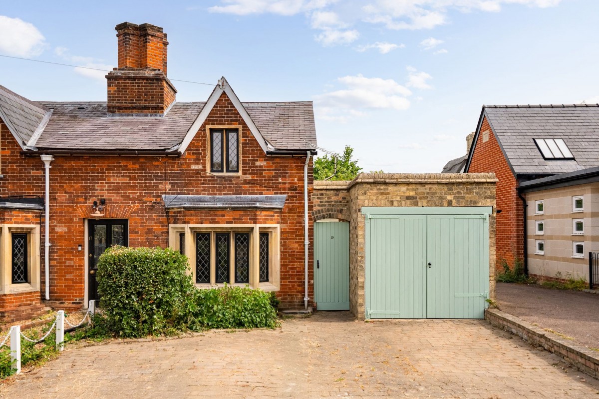 Cambridge Road, Girton, CB3