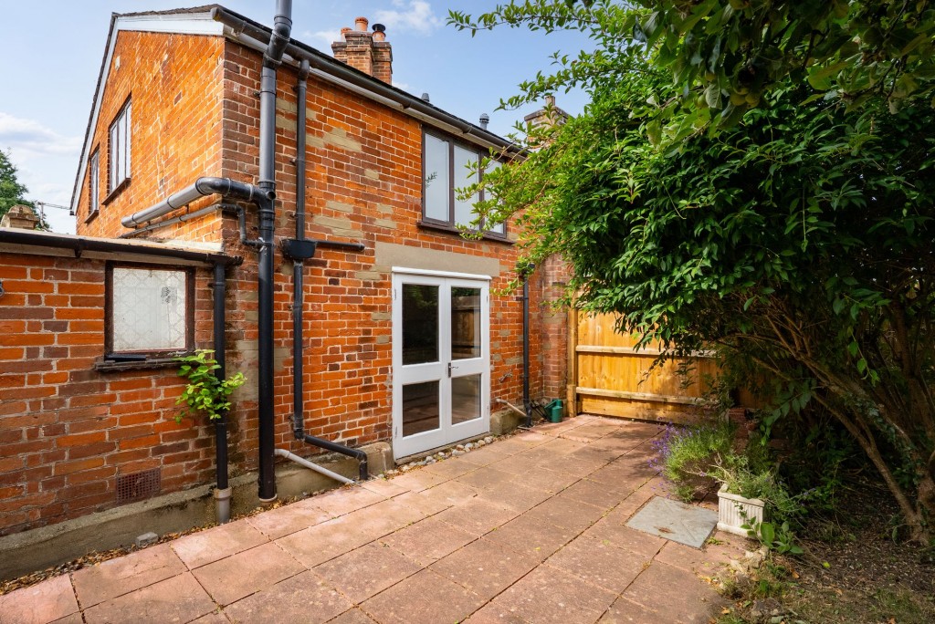 Cambridge Road, Girton, CB3