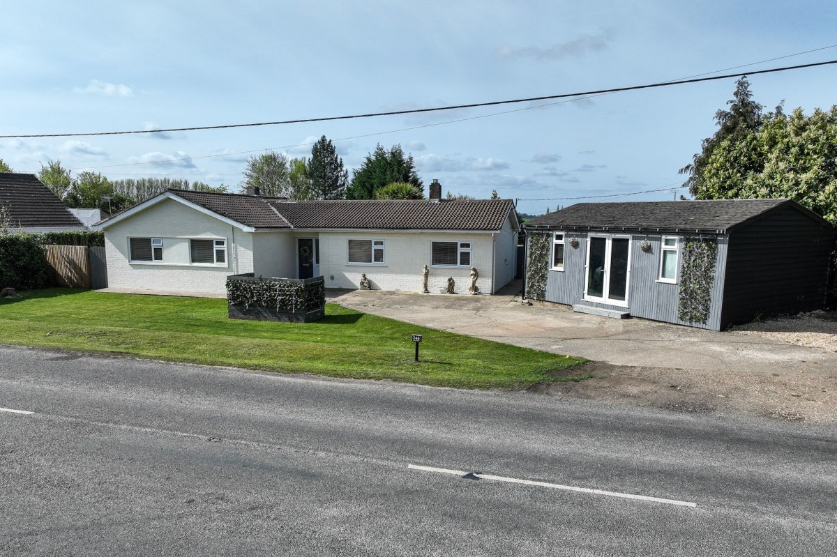 Outwell Road, Emneth, PE14