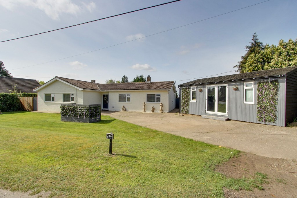 Outwell Road, Emneth, PE14